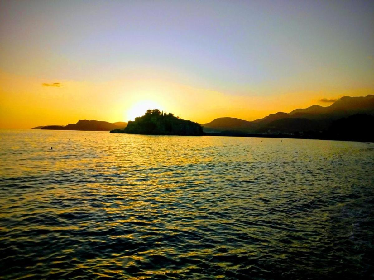 Ana Apartmani Sveti Stefan Buitenkant foto