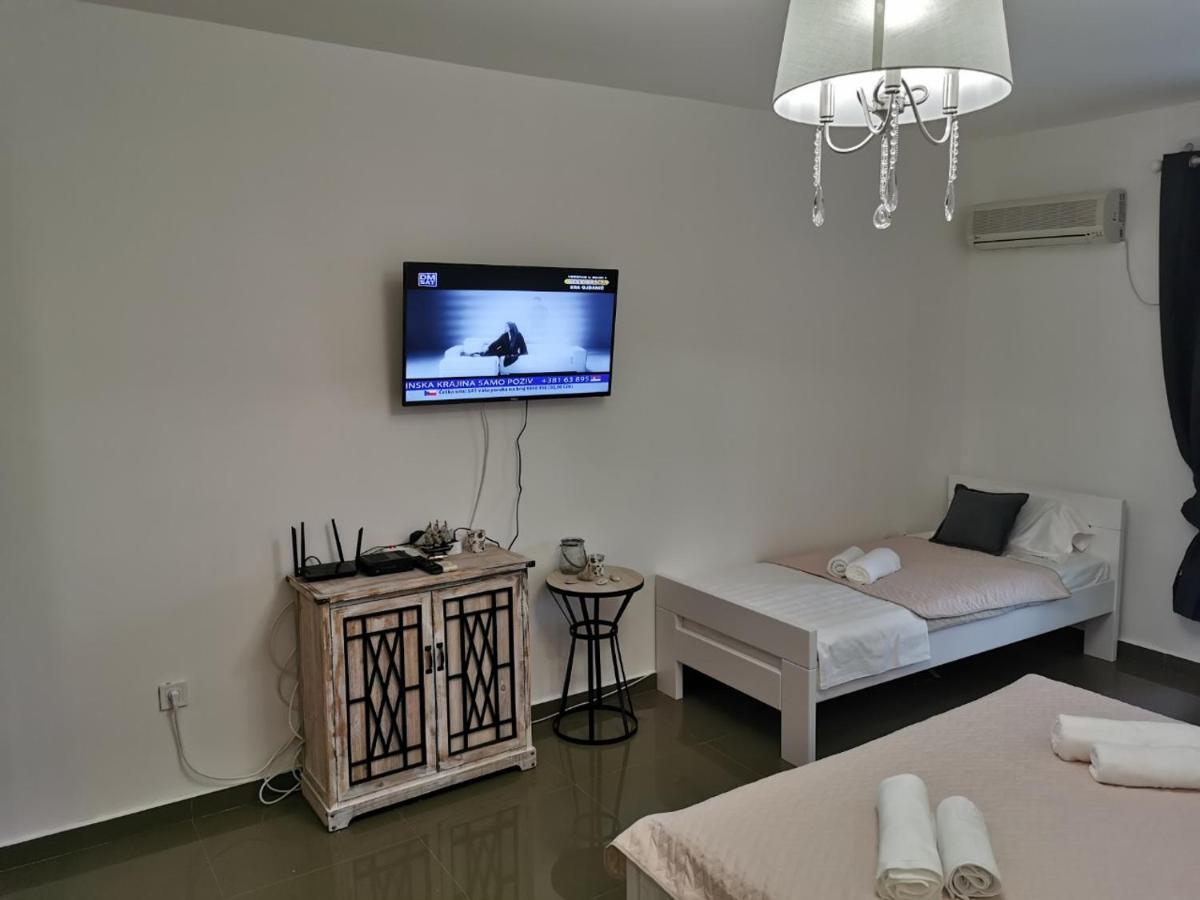 Ana Apartmani Sveti Stefan Buitenkant foto